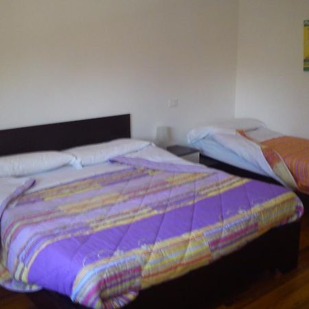 فيلا Casa Vacanza Holiday Pieris المظهر الخارجي الصورة