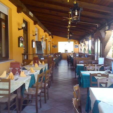 فيلا Casa Vacanza Holiday Pieris المظهر الخارجي الصورة