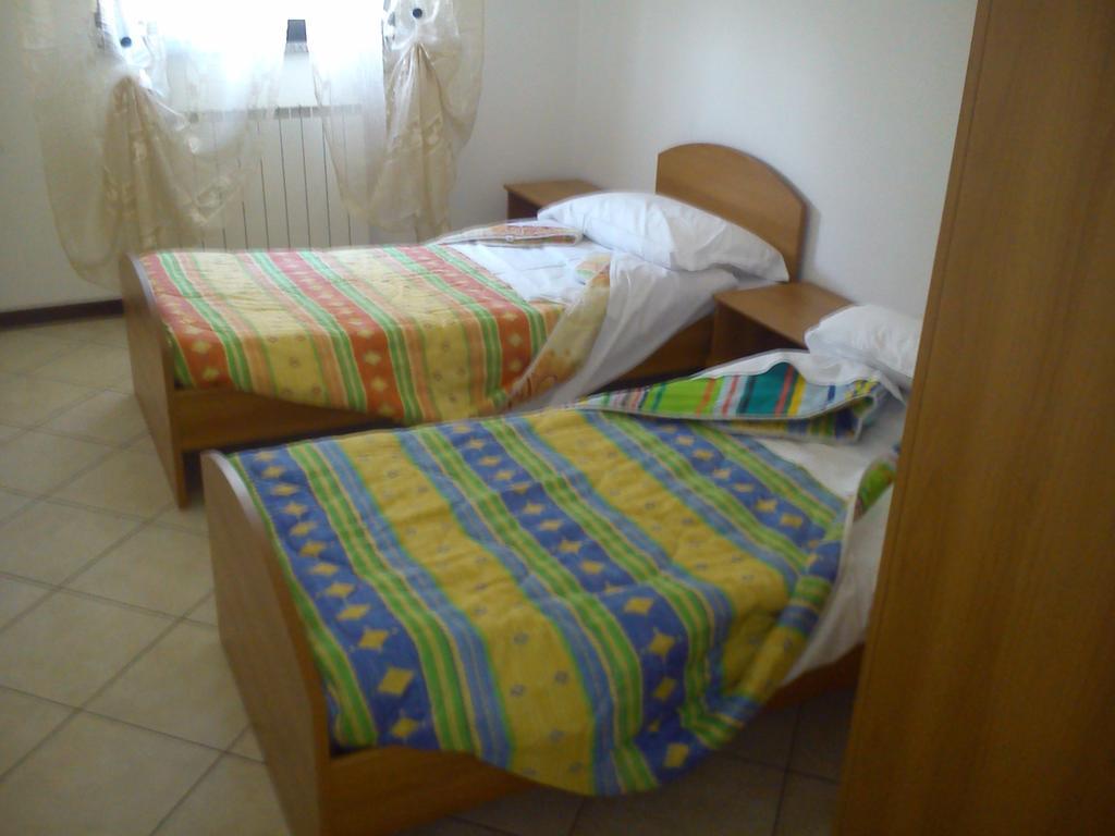 فيلا Casa Vacanza Holiday Pieris المظهر الخارجي الصورة