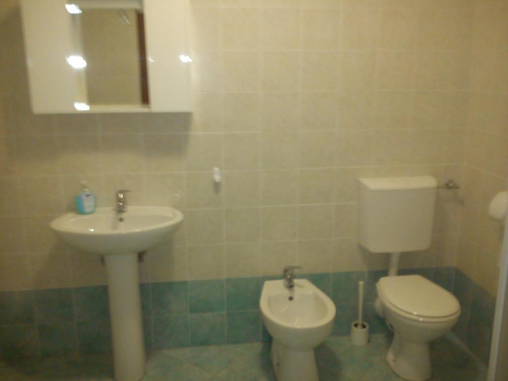فيلا Casa Vacanza Holiday Pieris المظهر الخارجي الصورة